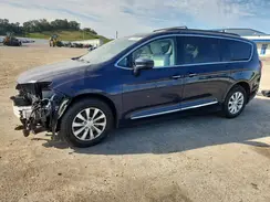 2C4RC1BG4HR785560 2017 CHRYSLER PACIFICA