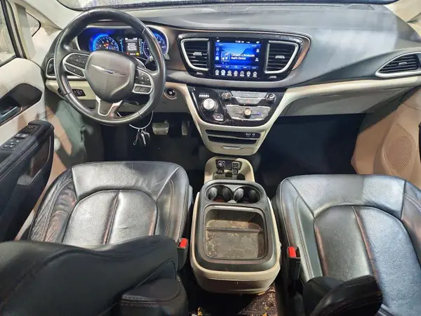 2C4RC1BG4HR787826 2017 CHRYSLER PACIFICA - Image 8
