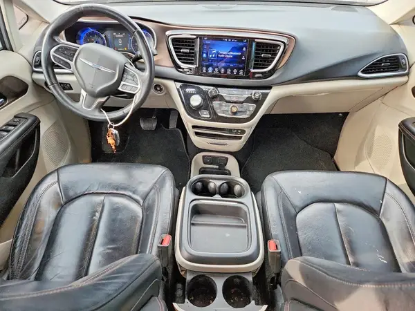 2C4RC1BG4HR788216 2017 CHRYSLER PACIFICA - Image 8