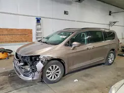 2C4RC1BG4HR788250 2017 CHRYSLER PACIFICA