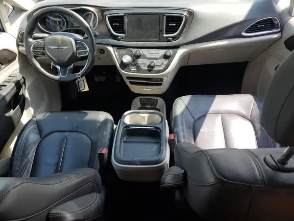2C4RC1BG4HR788782 2017 CHRYSLER PACIFICA - Image 8
