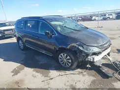 2C4RC1BG4HR794551 2017 CHRYSLER PACIFICA