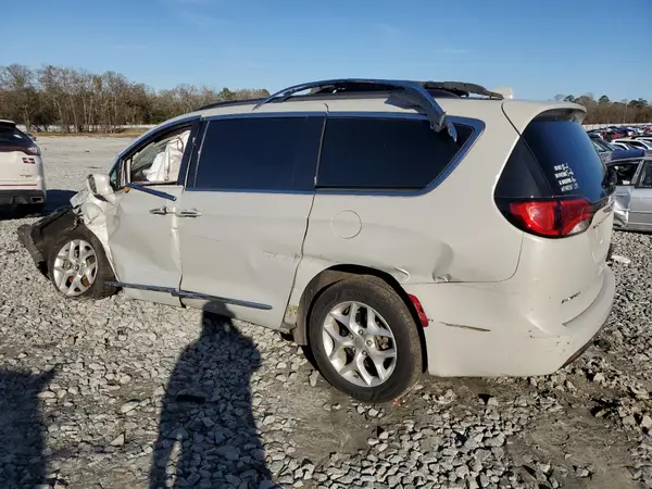 2C4RC1BG4HR794825 2017 CHRYSLER PACIFICA - Image 2