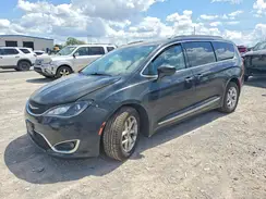 2C4RC1BG4HR803281 2017 CHRYSLER PACIFICA