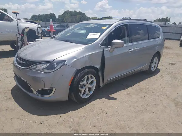 2C4RC1BG4HR803507 2017 CHRYSLER PACIFICA - Image 2