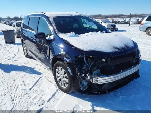2C4RC1BG4HR804527 2017 CHRYSLER PACIFICA - Image 1