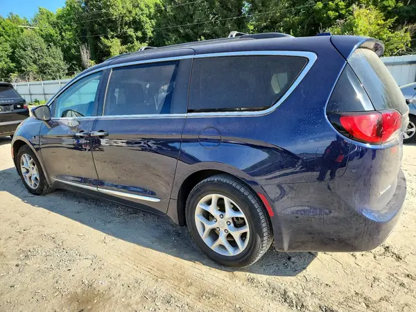 2C4RC1BG4HR809498 2017 CHRYSLER PACIFICA - Image 2