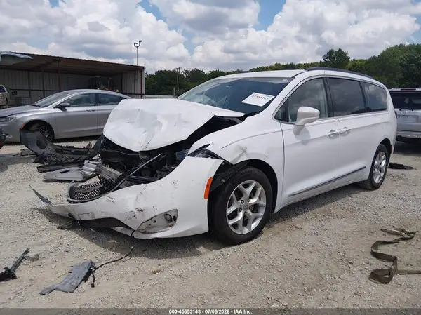 2C4RC1BG4HR809906 2017 CHRYSLER PACIFICA - Image 2