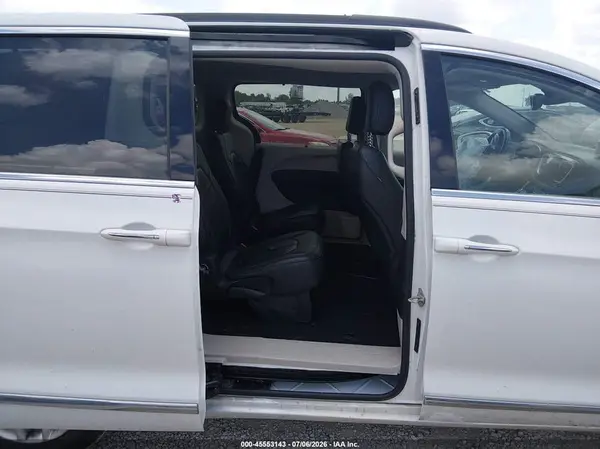 2C4RC1BG4HR809906 2017 CHRYSLER PACIFICA - Image 8