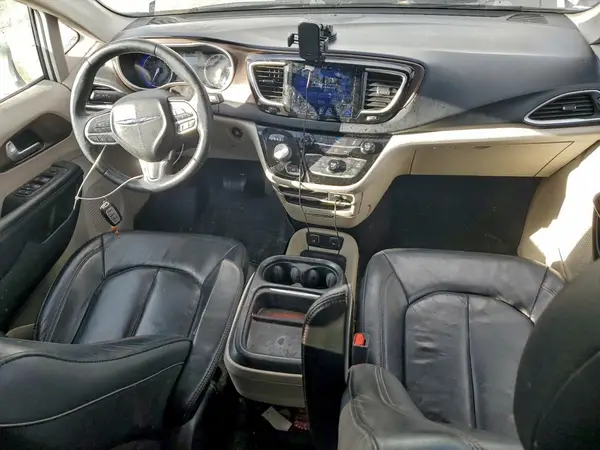 2C4RC1BG4HR810442 2017 CHRYSLER PACIFICA - Image 8