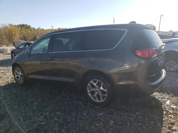 2C4RC1BG4HR811641 2017 CHRYSLER PACIFICA - Image 2