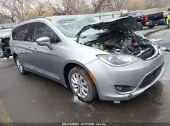 2C4RC1BG4HR815916 2017 CHRYSLER PACIFICA