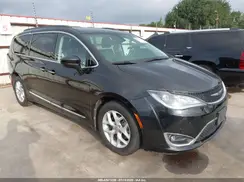 2C4RC1BG4HR820257 2017 CHRYSLER PACIFICA