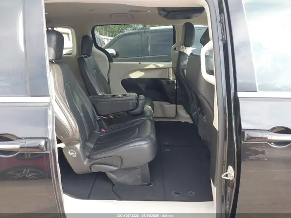 2C4RC1BG4HR820257 2017 CHRYSLER PACIFICA - Image 8
