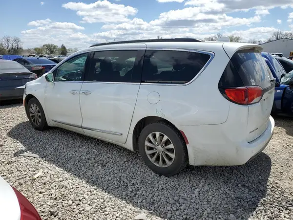2C4RC1BG4HR821229 2017 CHRYSLER PACIFICA - Image 2