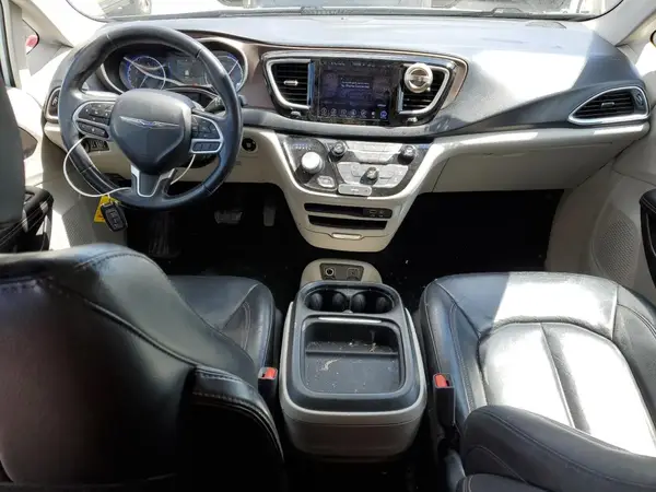 2C4RC1BG4HR821229 2017 CHRYSLER PACIFICA - Image 8