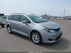 2C4RC1BG4HR823224 2017 CHRYSLER PACIFICA