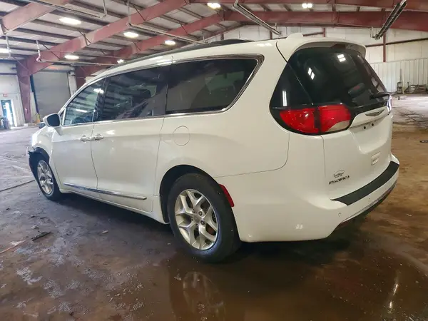 2C4RC1BG4HR823451 2017 CHRYSLER PACIFICA - Image 2