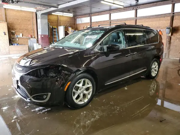2C4RC1BG4HR831646 2017 CHRYSLER PACIFICA - Image 1