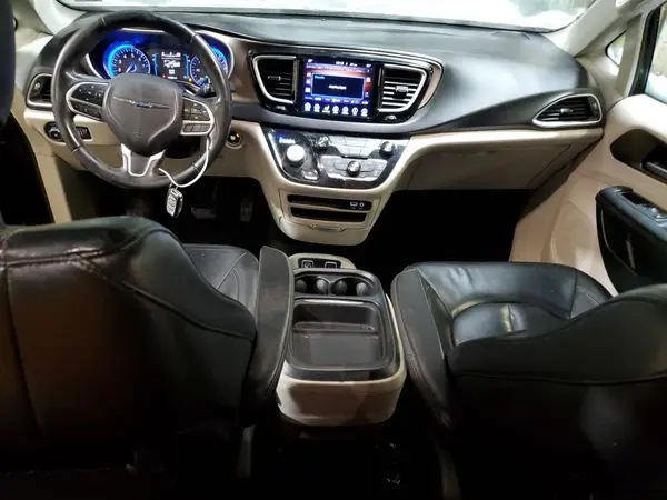 2C4RC1BG4HR831646 2017 CHRYSLER PACIFICA - Image 8