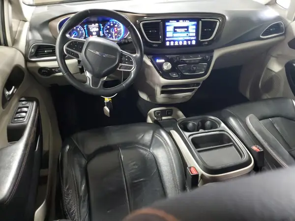 2C4RC1BG4HR831839 2017 CHRYSLER PACIFICA - Image 8