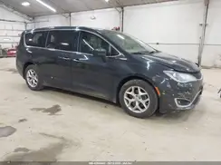 2C4RC1BG4HR833588 2017 CHRYSLER PACIFICA