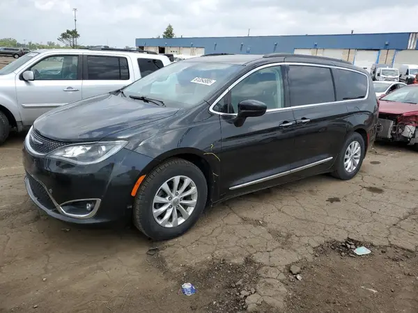 2C4RC1BG4HR840136 2017 CHRYSLER PACIFICA - Image 1