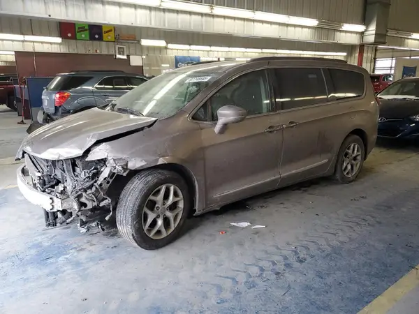 2C4RC1BG4HR850925 2017 CHRYSLER PACIFICA