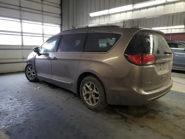 2C4RC1BG4HR850925 2017 CHRYSLER PACIFICA - Image 2