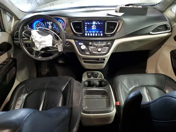 2C4RC1BG4HR850925 2017 CHRYSLER PACIFICA - Image 8