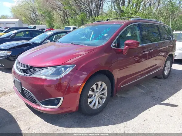 2C4RC1BG4JR101953 2018 CHRYSLER PACIFICA - Image 2