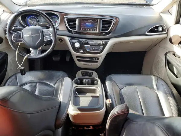 2C4RC1BG4JR110605 2018 CHRYSLER PACIFICA - Image 8
