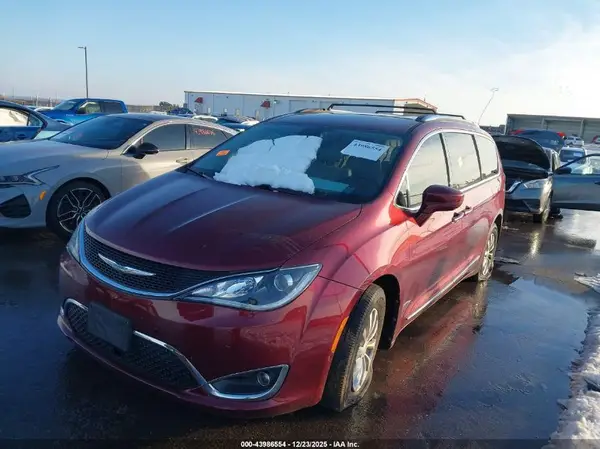 2C4RC1BG4JR111558 2018 CHRYSLER PACIFICA - Image 2