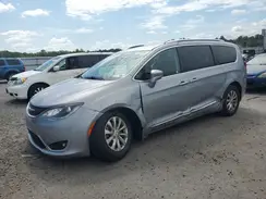 2C4RC1BG4JR116260 2018 CHRYSLER PACIFICA