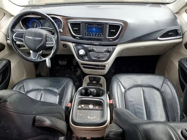 2C4RC1BG4JR119031 2018 CHRYSLER PACIFICA - Image 8