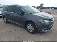 2C4RC1BG4JR119644 2018 CHRYSLER PACIFICA