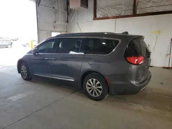 2C4RC1BG4JR120423 2018 CHRYSLER PACIFICA - Image 2