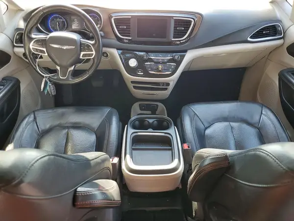 2C4RC1BG4JR120504 2018 CHRYSLER PACIFICA - Image 8