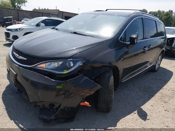 2C4RC1BG4JR124309 2018 CHRYSLER PACIFICA - Image 2