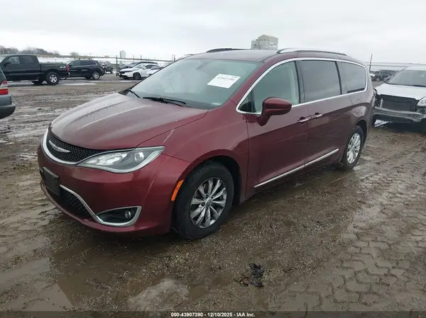 2C4RC1BG4JR125816 2018 CHRYSLER PACIFICA - Image 2