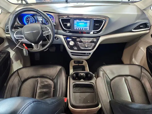 2C4RC1BG4JR127226 2018 CHRYSLER PACIFICA - Image 8