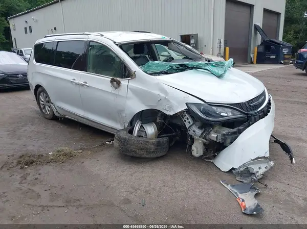 2C4RC1BG4JR127503 2018 CHRYSLER PACIFICA - Image 1