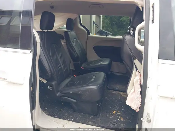 2C4RC1BG4JR127503 2018 CHRYSLER PACIFICA - Image 8