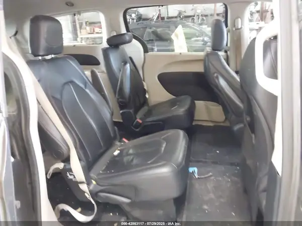 2C4RC1BG4JR128487 2018 CHRYSLER PACIFICA - Image 8