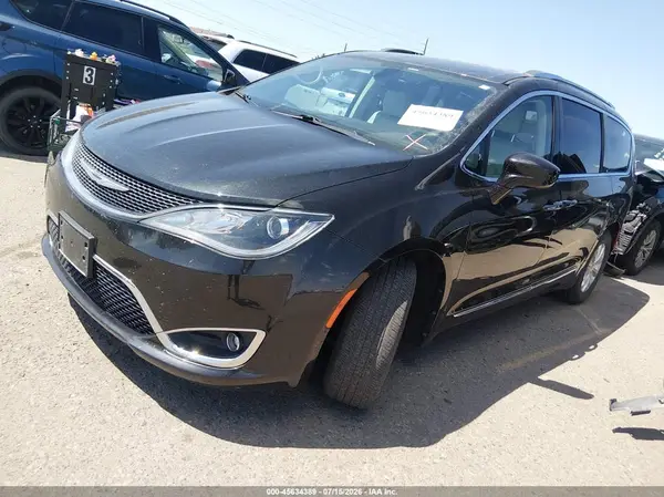 2C4RC1BG4JR141529 2018 CHRYSLER PACIFICA - Image 2