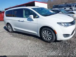 2C4RC1BG4JR142566 2018 CHRYSLER PACIFICA