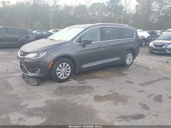 2C4RC1BG4JR144477 2018 CHRYSLER PACIFICA - Image 2