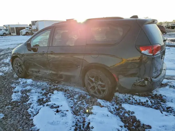 2C4RC1BG4JR175003 2018 CHRYSLER PACIFICA - Image 2