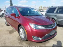 2C4RC1BG4JR211238 2018 CHRYSLER PACIFICA