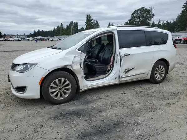 2C4RC1BG4JR214236 2018 CHRYSLER PACIFICA - Image 1